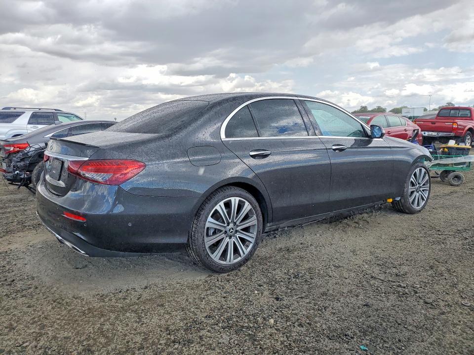 Продаж на аукціоні авто 2023 Mercedes-benz E, vin: W1KZF8DB0PB187132, номер лоту: 54883156