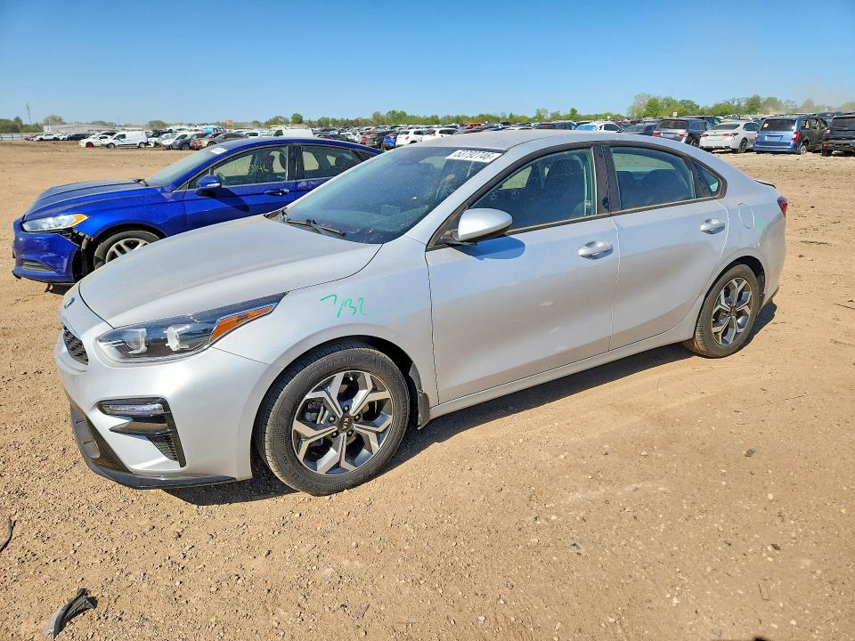 2021 Kia Forte მანქანა იყიდება აუქციონზე, vin: 3KPF24AD5ME413378, აუქციონის ნომერი: 53792746