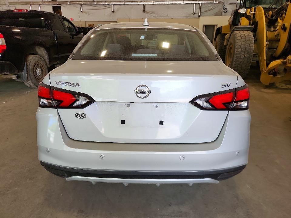 54538246 :رقم المزاد ، 3N1CN8EV9ML812331 vin ، 2021 Nissan Versa مزاد بيع