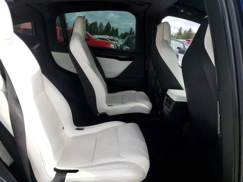 Продаж на аукціоні авто 2018 Tesla Model X, vin: 5YJXCBE23JF136198, номер лоту: 52579336