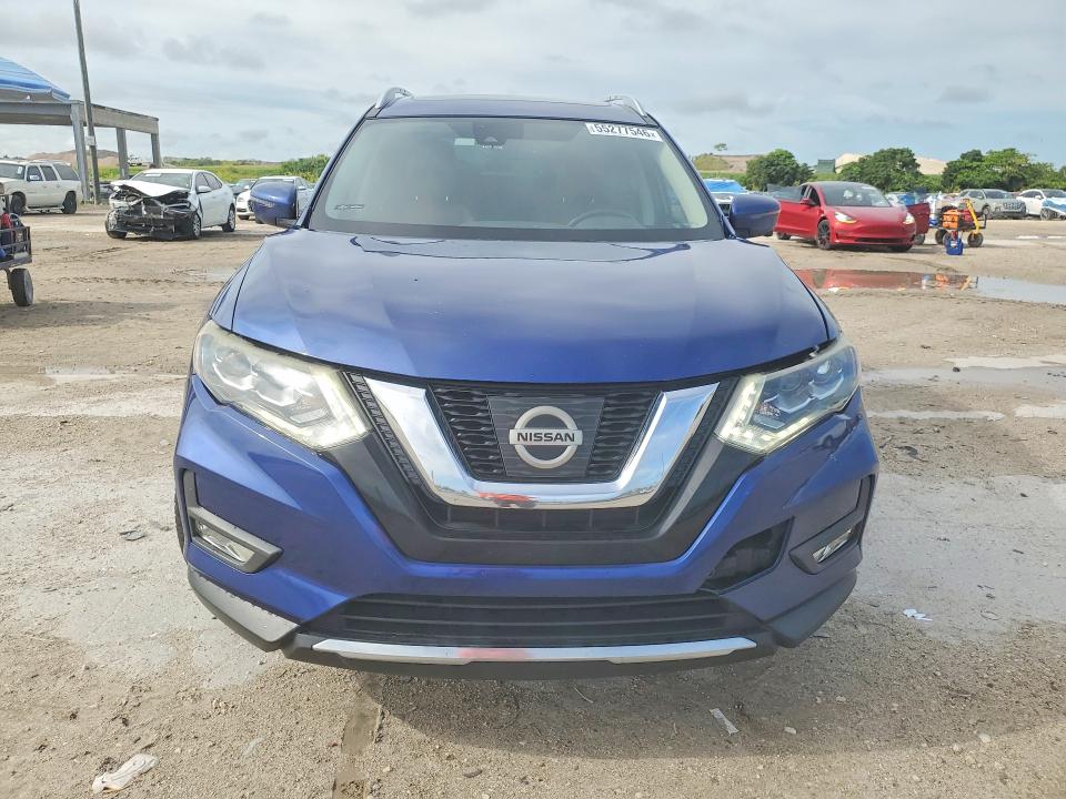 2017 Nissan Rogue მანქანა იყიდება აუქციონზე, vin: JN8AT2MT9HW137091, აუქციონის ნომერი: 55277546