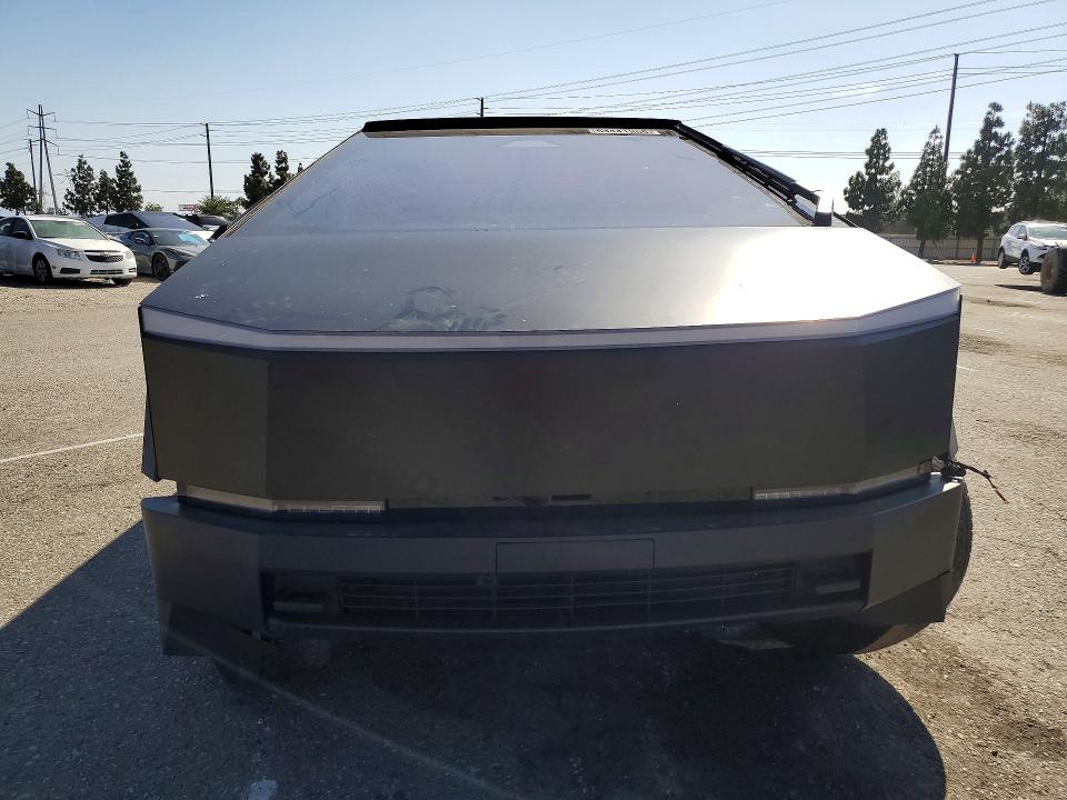 53441356 :رقم المزاد ، 7G2CEHEE3RA035674 vin ، 2024 Tesla Cybertruck مزاد بيع