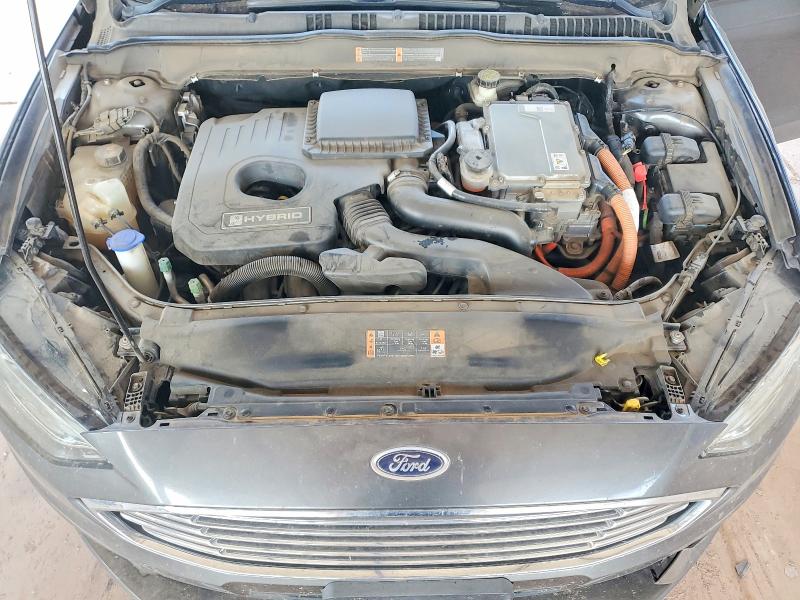 52363616 :رقم المزاد ، 3FA6P0LU5HR252882 vin ، 2017 Ford Fusion مزاد بيع