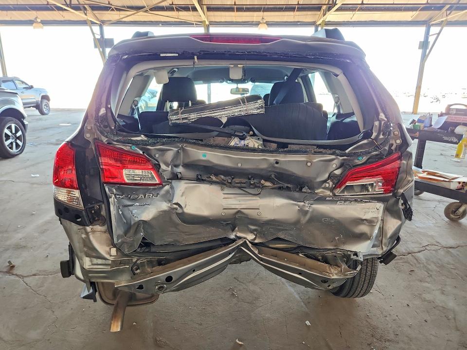 2011 Subaru Outback მანქანა იყიდება აუქციონზე, vin: 4S4BRBAC9B3318358, აუქციონის ნომერი: 54165636