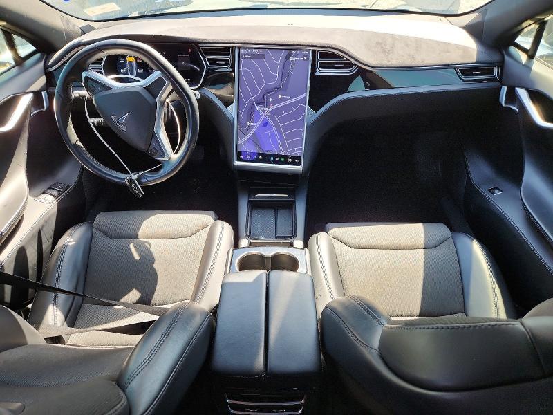 50321326 :رقم المزاد ، 5YJSA1E23HF195773 vin ، 2017 Tesla Model S مزاد بيع