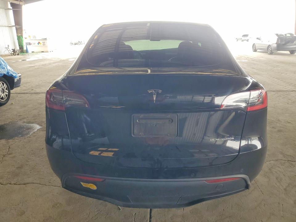 52859356 :رقم المزاد ، 5YJYGAEE8MF138482 vin ، 2021 Tesla Model Y مزاد بيع