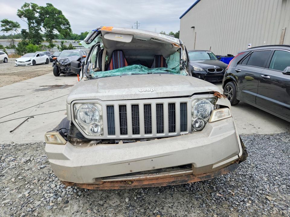 51780536 :رقم المزاد ، 1J8GP28K18W134657 vin ، 2008 Jeep Liberty مزاد بيع