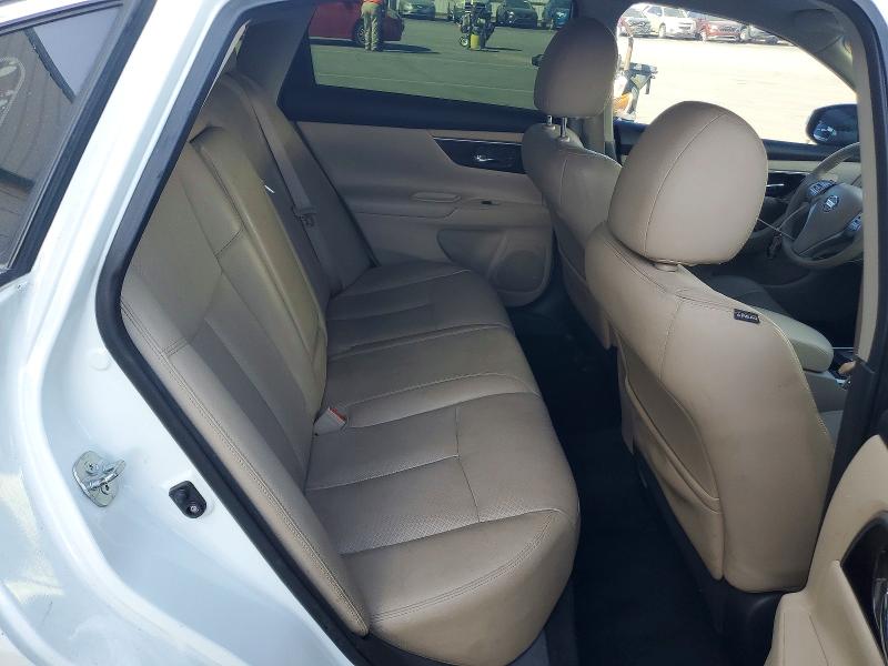2015 Nissan Altima მანქანა იყიდება აუქციონზე, vin: 1N4AL3AP2FN882086, აუქციონის ნომერი: 52905666