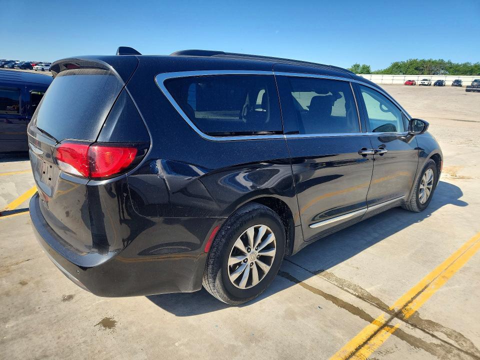 Продажа на аукционе авто 2017 Chrysler Pacifica, vin: 2C4RC1BG9HR795078, номер лота: 52674746