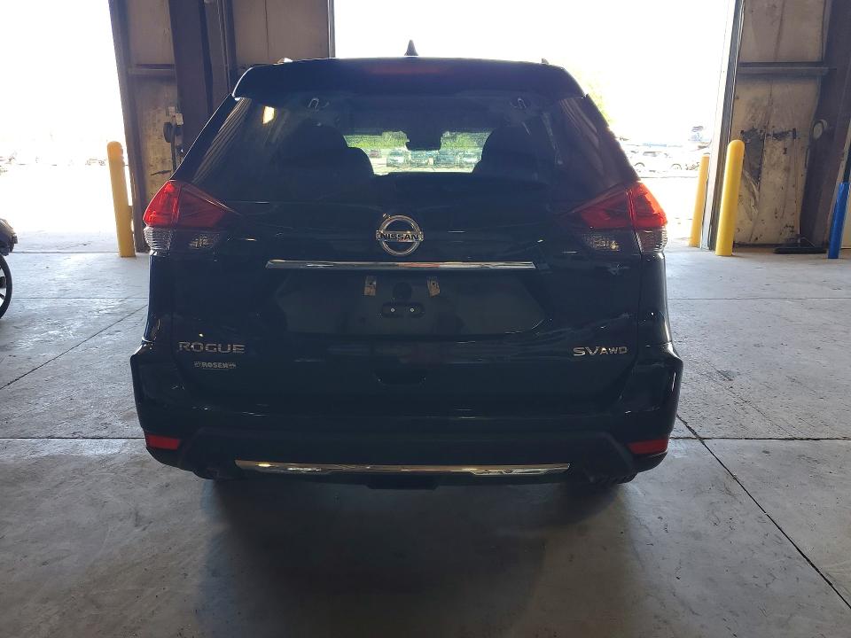 53604926 :رقم المزاد ، 5N1AT2MV7JC818835 vin ، 2018 Nissan Rogue مزاد بيع