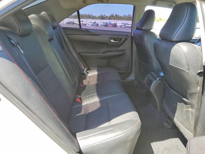 53655816 :رقم المزاد ، 4T1BF1FK2FU080176 vin ، 2015 Toyota Camry Se مزاد بيع