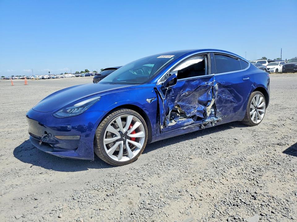 2018 Tesla Model 3 მანქანა იყიდება აუქციონზე, vin: 5YJ3E1EB5JF083989, აუქციონის ნომერი: 53936136