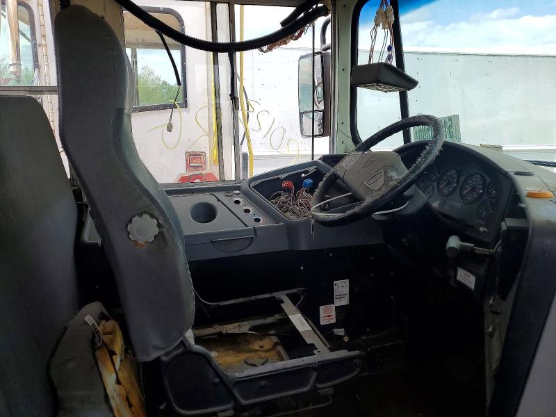 51868586 :رقم المزاد ، 4DRBUAAP3AB142309 vin ، 2010 Ic Corporation School Bus مزاد بيع