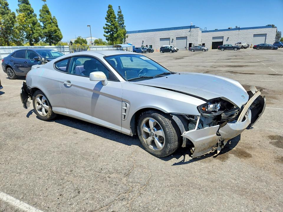 52696856 :رقم المزاد ، KMHHM65D96U227335 vin ، 2006 Hyundai Tiburon مزاد بيع