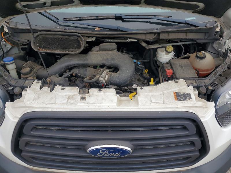 52911766 :رقم المزاد ، 1FTYR1YM2HKB22817 vin ، 2017 Ford Transit مزاد بيع