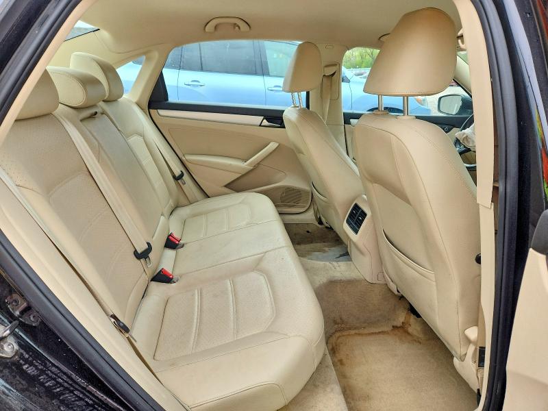 52905286 :رقم المزاد ، 1VWBP7A39DC053982 vin ، 2013 Volkswagen Passat مزاد بيع