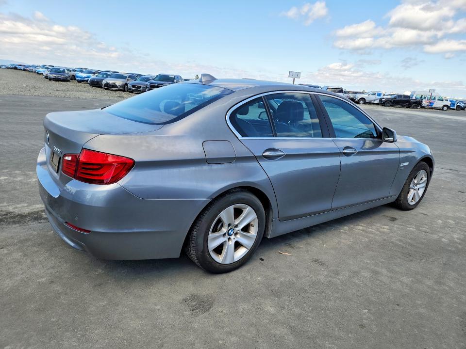 Продаж на аукціоні авто 2012 Bmw 528, vin: WBAXH5C54CDW08156, номер лоту: 55572646
