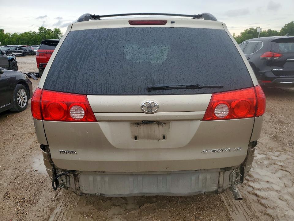 55003326 :رقم المزاد ، 5TDKK4CC2AS327689 vin ، 2010 Toyota Sienna مزاد بيع