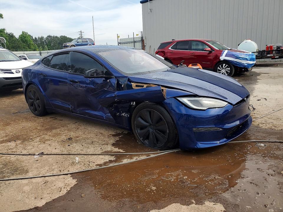 Продажа на аукционе авто 2022 Tesla Model S, vin: 5YJSA1E55NF476205, номер лота: 52076226