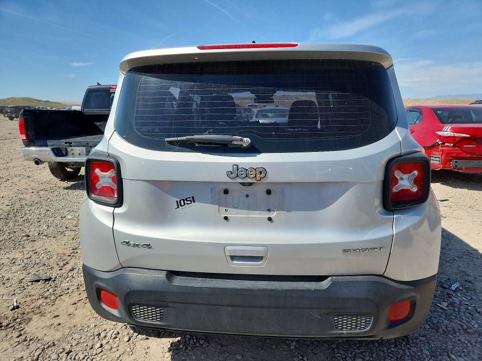 52676726 :رقم المزاد ، ZACCJBAB0JPG82444 vin ، 2018 Jeep Renegade مزاد بيع