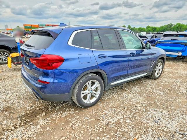 55107296 :رقم المزاد ، 5UXTR9C57JLD71852 vin ، 2018 Bmw X3 مزاد بيع