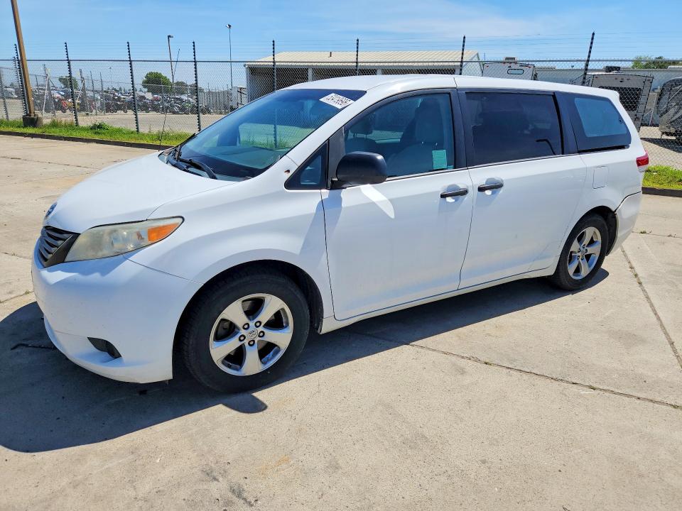 Auction sale of the 2013 Toyota Sienna, vin: 5TDZK3DC8DS350602, lot number: 53419696
