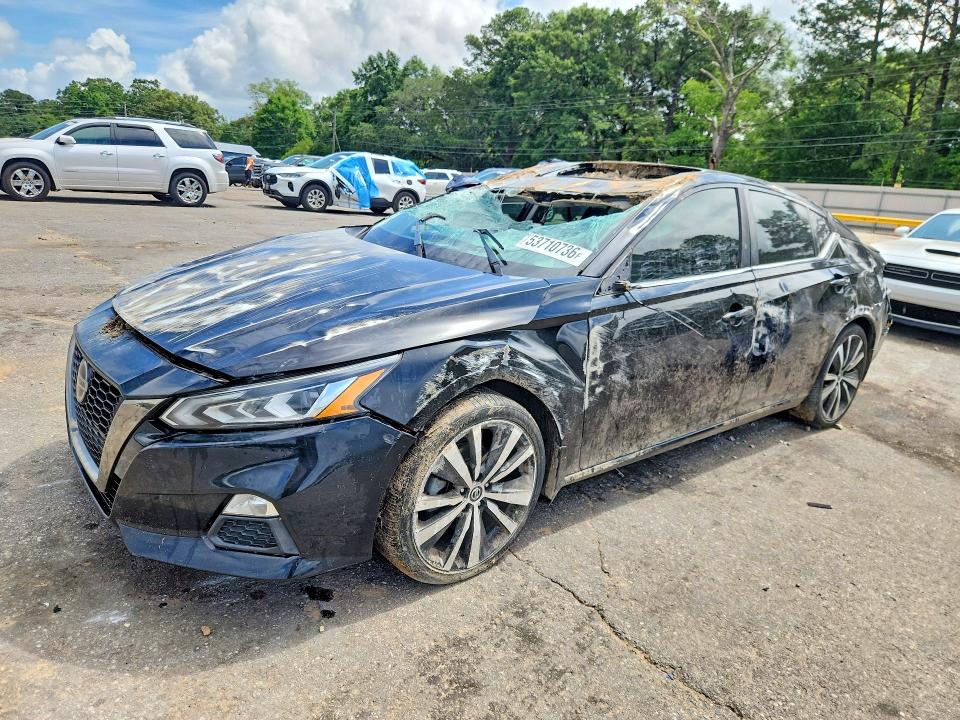 53710736 :رقم المزاد ، 1N4BL4CV8MN381383 vin ، 2021 Nissan Altima مزاد بيع