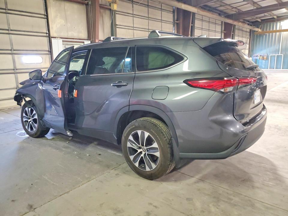 Продажа на аукционе авто 2021 Toyota Highlander, vin: 5TDHZRBH2MS065189, номер лота: 53761816