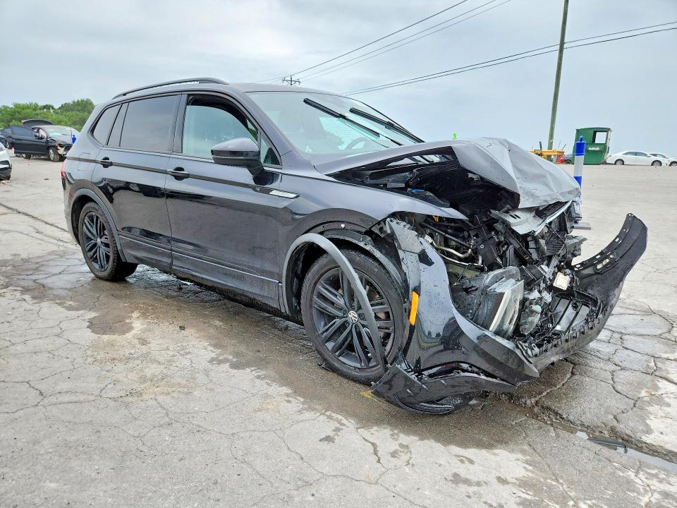 2022 Volkswagen Tiguan მანქანა იყიდება აუქციონზე, vin: 3VVCB7AX0NM049586, აუქციონის ნომერი: 55546836