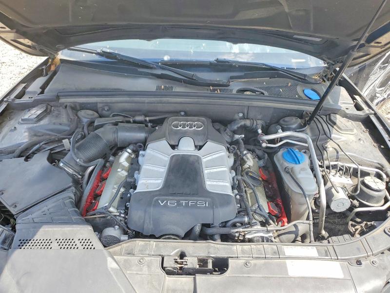 53078846 :رقم المزاد ، WAUCGAFH6BN015858 vin ، 2011 Audi S5 مزاد بيع