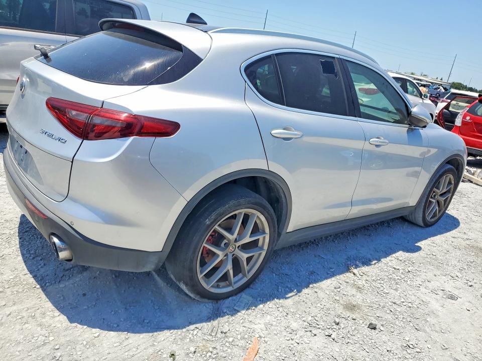 2018 Alfa Romeo Stelvio მანქანა იყიდება აუქციონზე, vin: ZASFAKAN4J7B74800, აუქციონის ნომერი: 53514876