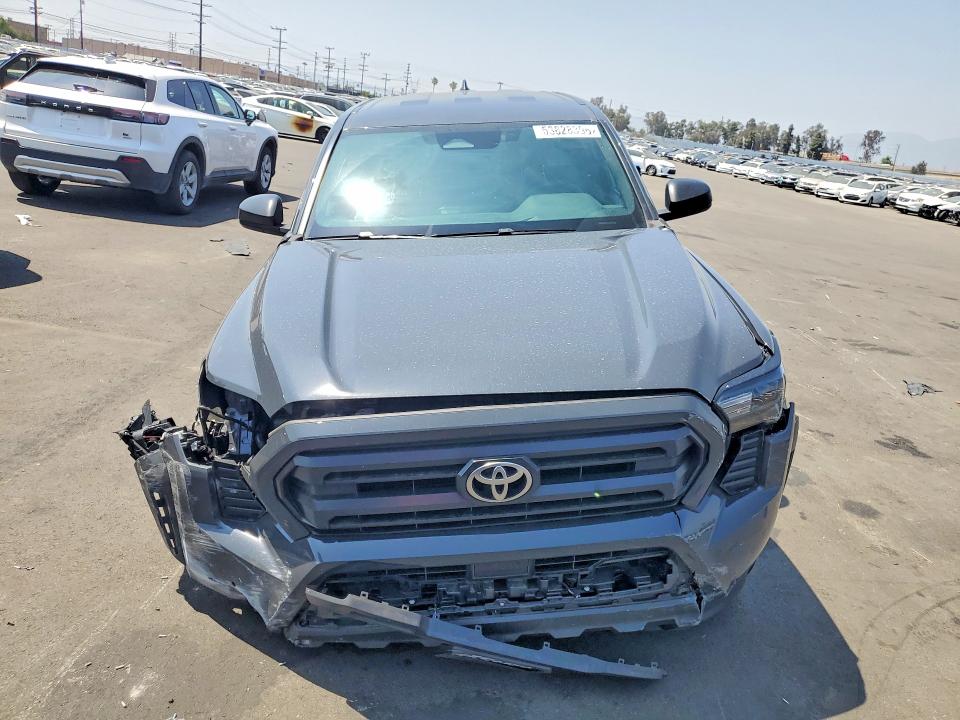 53828396 :رقم المزاد ، 3TYKD5HNXST018777 vin ، 2025 Toyota Tacoma مزاد بيع