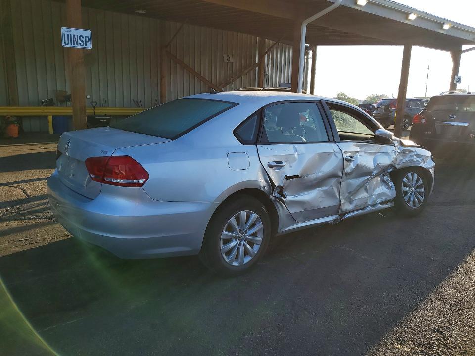 Продаж на аукціоні авто 2015 Volkswagen Passat, vin: 1VWAS7A34FC050890, номер лоту: 52015116