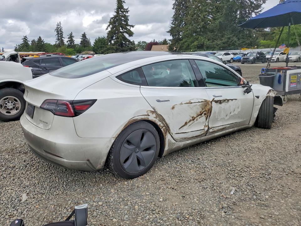 54318346 :رقم المزاد ، 5YJ3E1EBXLF665914 vin ، 2020 Tesla Model 3 مزاد بيع