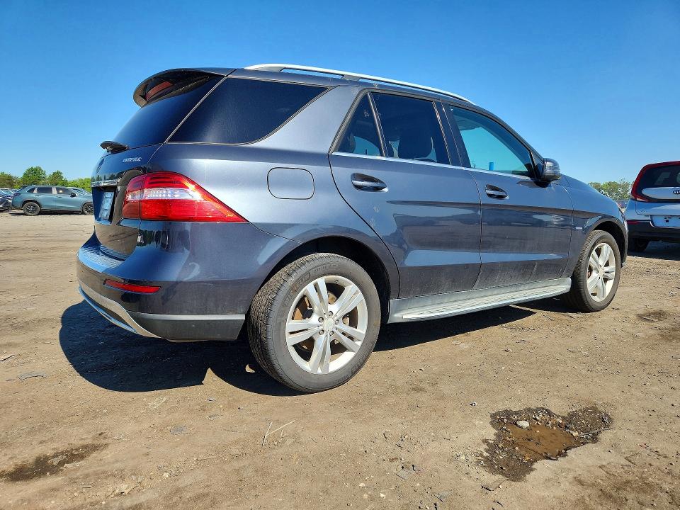 53053456 :رقم المزاد ، 4JGDA2EB9CA015059 vin ، 2012 Mercedes-benz Ml مزاد بيع