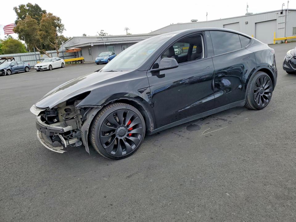 50522156 :رقم المزاد ، 7SAYGDEF0NF484797 vin ، 2022 Tesla Model Y مزاد بيع