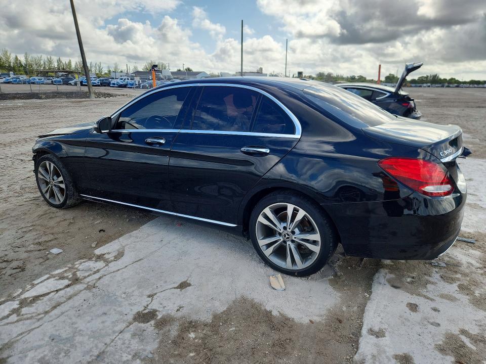 Продаж на аукціоні авто 2018 Mercedes-benz C, vin: 55SWF4JB6JU268407, номер лоту: 52402156