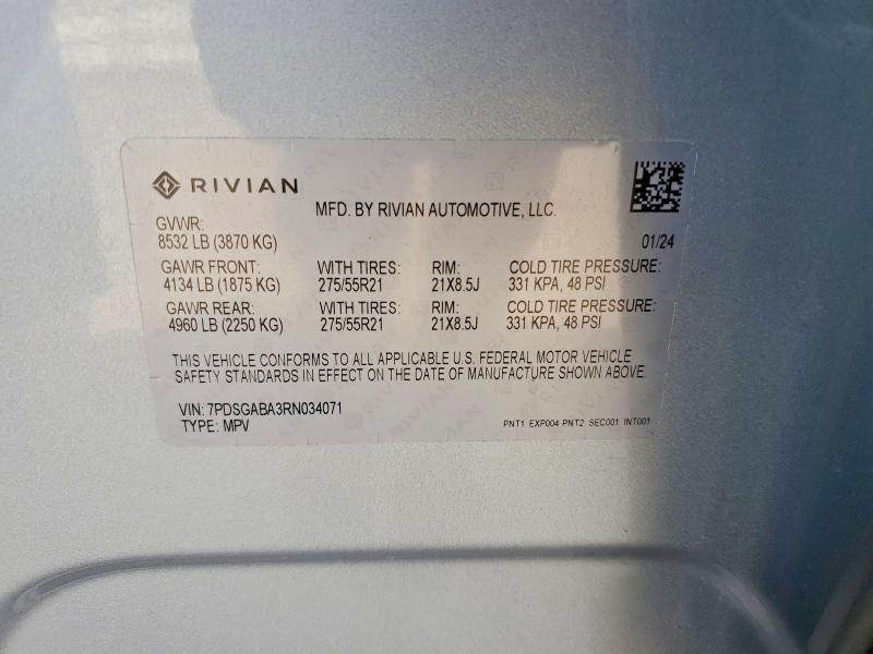 52098546 :رقم المزاد ، 7PDSGABA3RN034071 vin ، 2024 Rivian R1s مزاد بيع