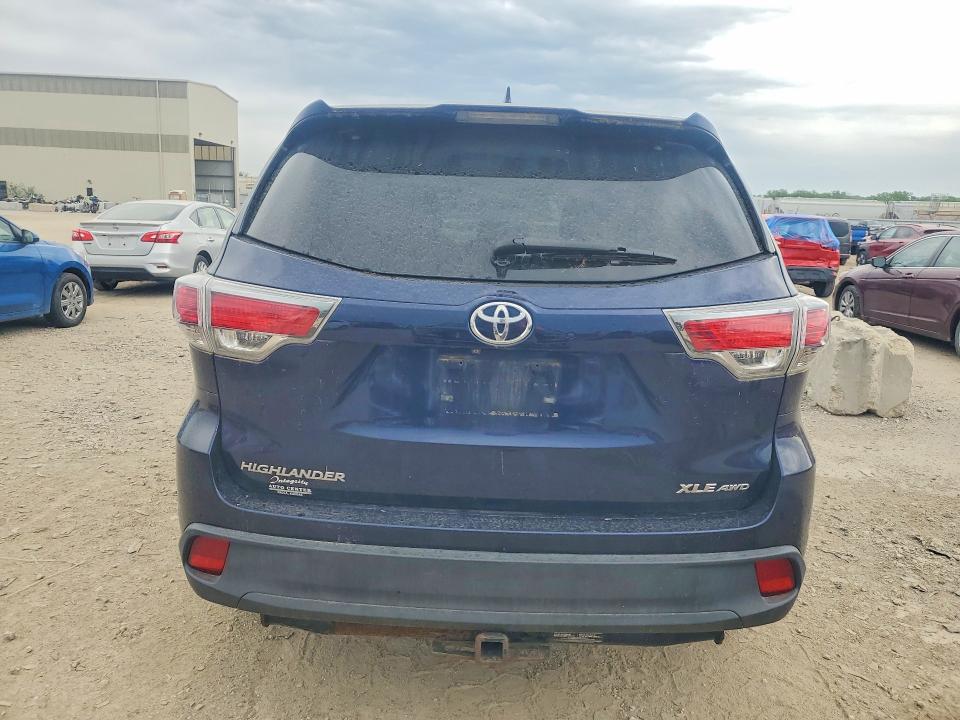 2015 Toyota Highlander მანქანა იყიდება აუქციონზე, vin: 5TDJKRFH7FS106595, აუქციონის ნომერი: 52739196
