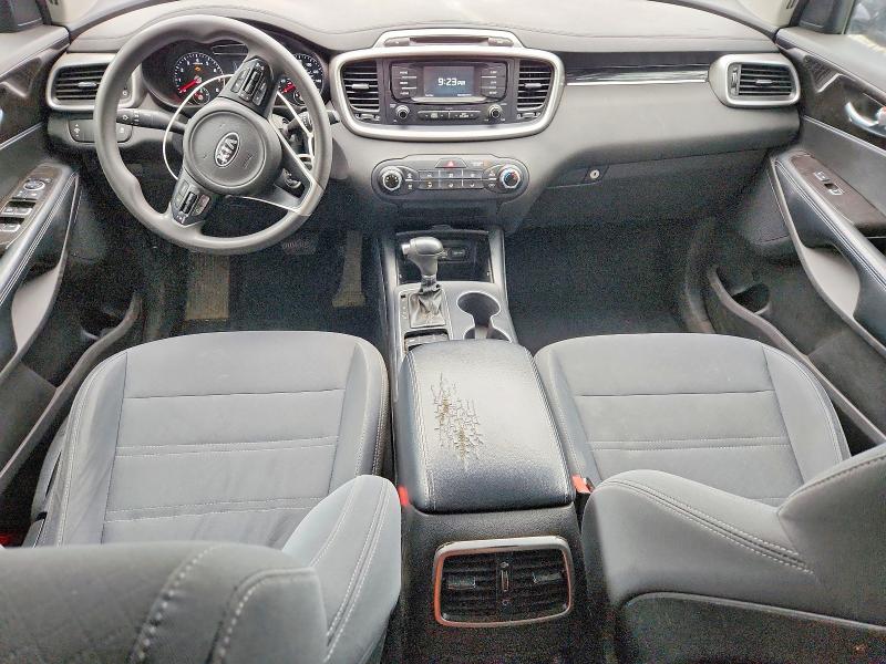 53043996 :رقم المزاد ، 5XYPG4A38JG429361 vin ، 2018 Kia Sorento مزاد بيع