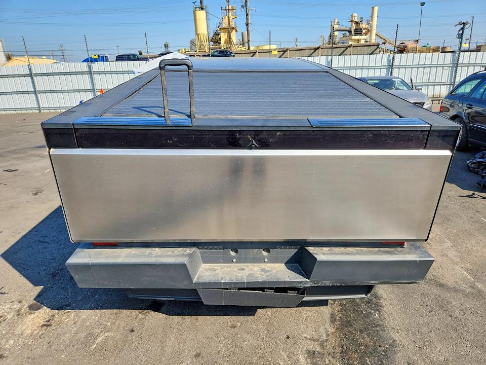 Продаж на аукціоні авто 2025 Tesla Cybertruck, vin: 7G2CEHED8SA073141, номер лоту: 52459736
