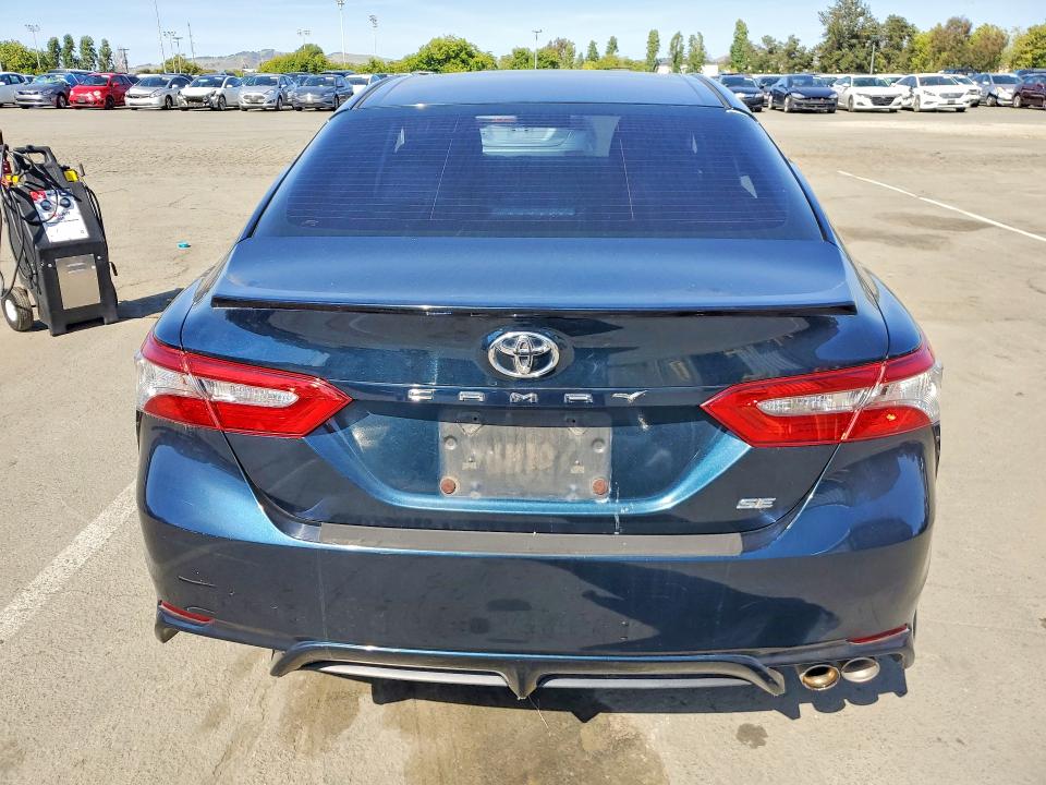 Aukcja sprzedaży 2018 Toyota Camry, vin: 4T1B11HK1JU596632, numer aukcji: 53256606