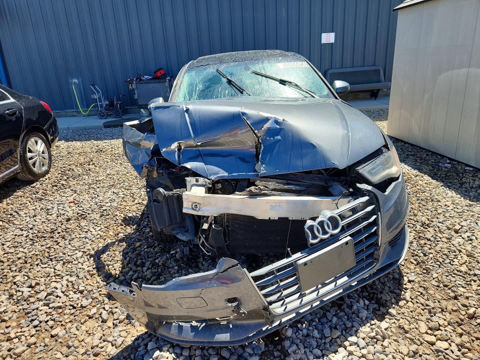 Продаж на аукціоні авто 2015 Audi A3, vin: WAUEFGFFXF1058626, номер лоту: 50956656