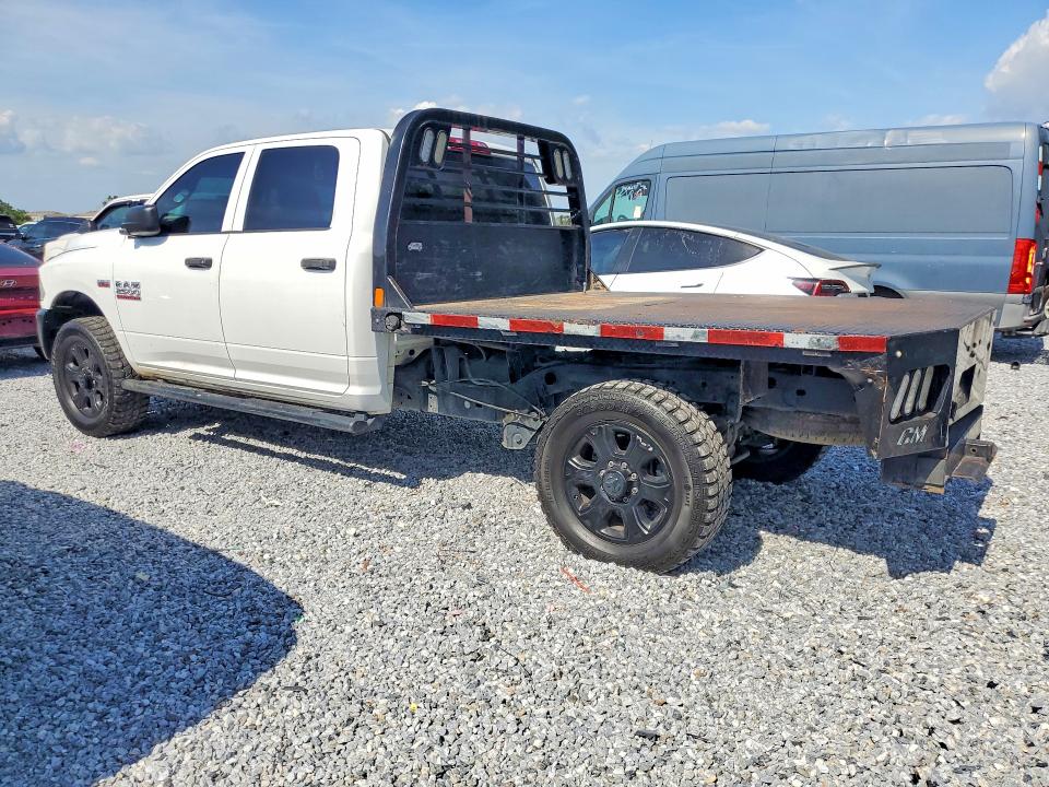 52654836 :رقم المزاد ، 3C7WR5HJ0JG333888 vin ، 2018 Ram 2500 مزاد بيع