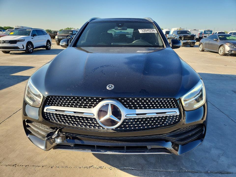 53040256 :رقم المزاد ، W1N0G8EB8LF833690 vin ، 2020 Mercedes-benz Glc مزاد بيع
