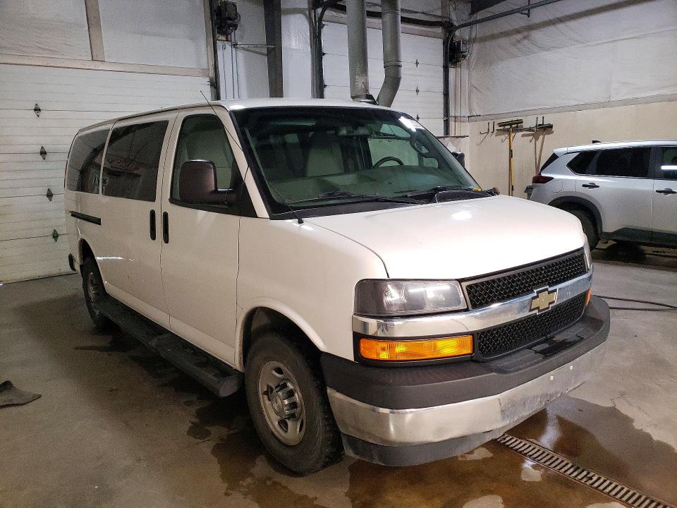 53988486 :رقم المزاد ، 1GAZGMFG1H1251901 vin ، 2017 Chevrolet Express G3500 مزاد بيع