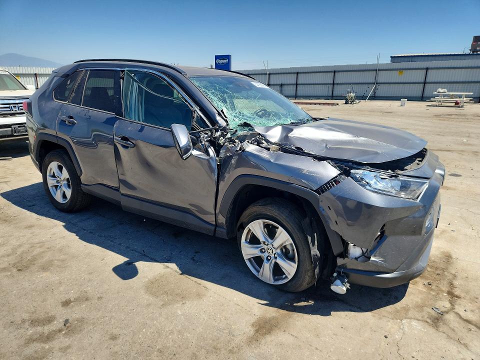 Продажа на аукционе авто 2021 Toyota Rav4, vin: 2T3W1RFV2MC133926, номер лота: 54186426
