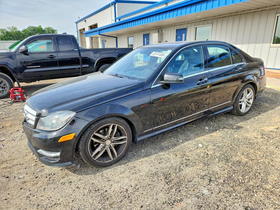 2012 Mercedes-benz C მანქანა იყიდება აუქციონზე, vin: WDDGF8BB9CR234041, აუქციონის ნომერი: 55741066
