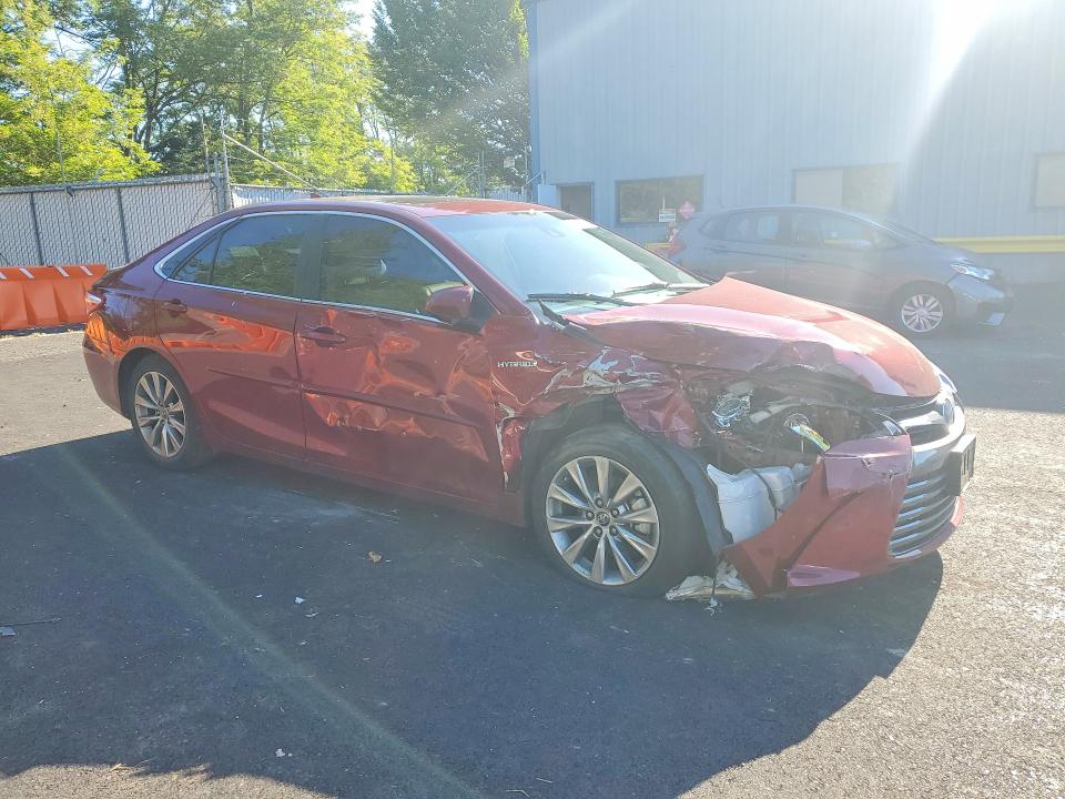 54522726 :رقم المزاد ، 4T1BD1FK2FU164441 vin ، 2015 Toyota Camry Hybrid مزاد بيع