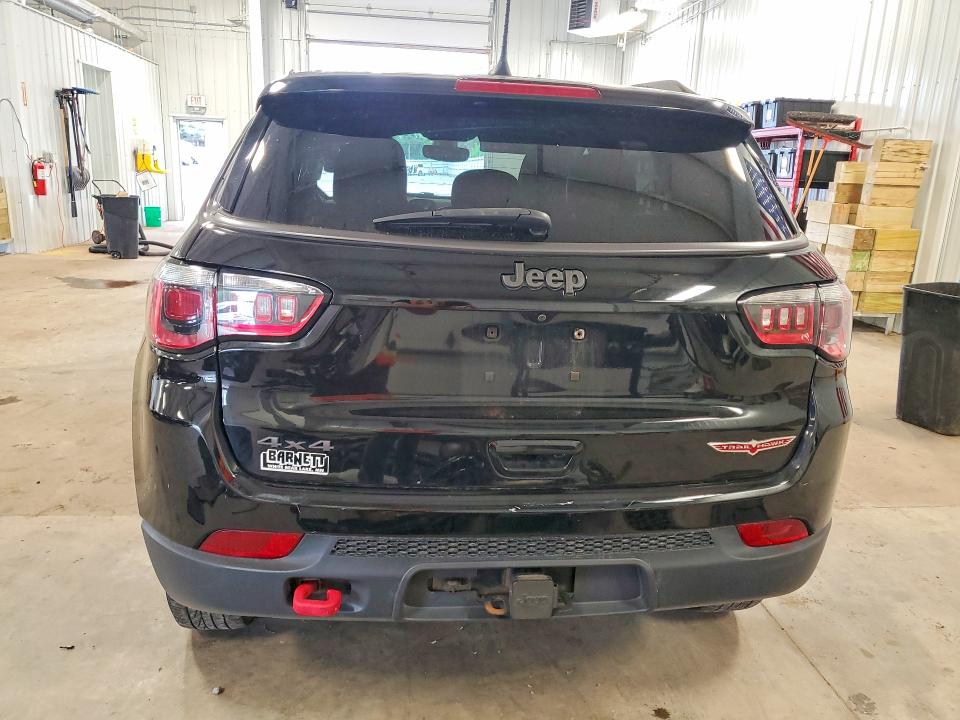 2018 Jeep Compass მანქანა იყიდება აუქციონზე, vin: 3C4NJDDB8JT280972, აუქციონის ნომერი: 54326526